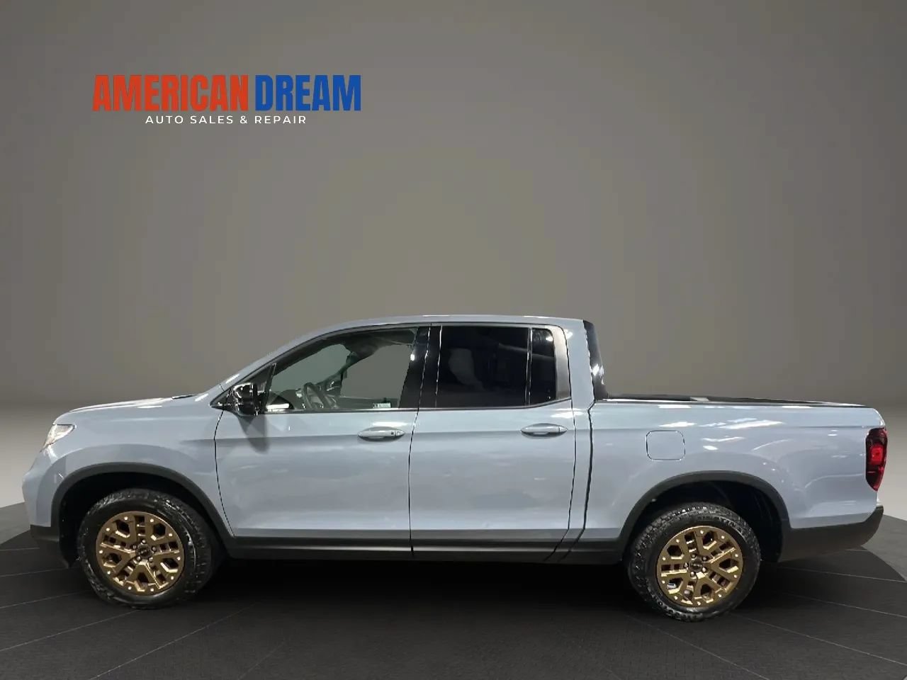 Used 2023 Honda Ridgeline Sport image 2