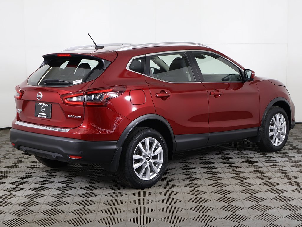 Used 2022 Nissan Rogue Sport SV w/ Technology Package image 10