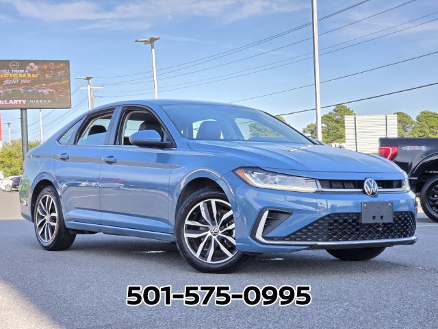 Used 2025 Volkswagen Jetta SE FWD image 22
