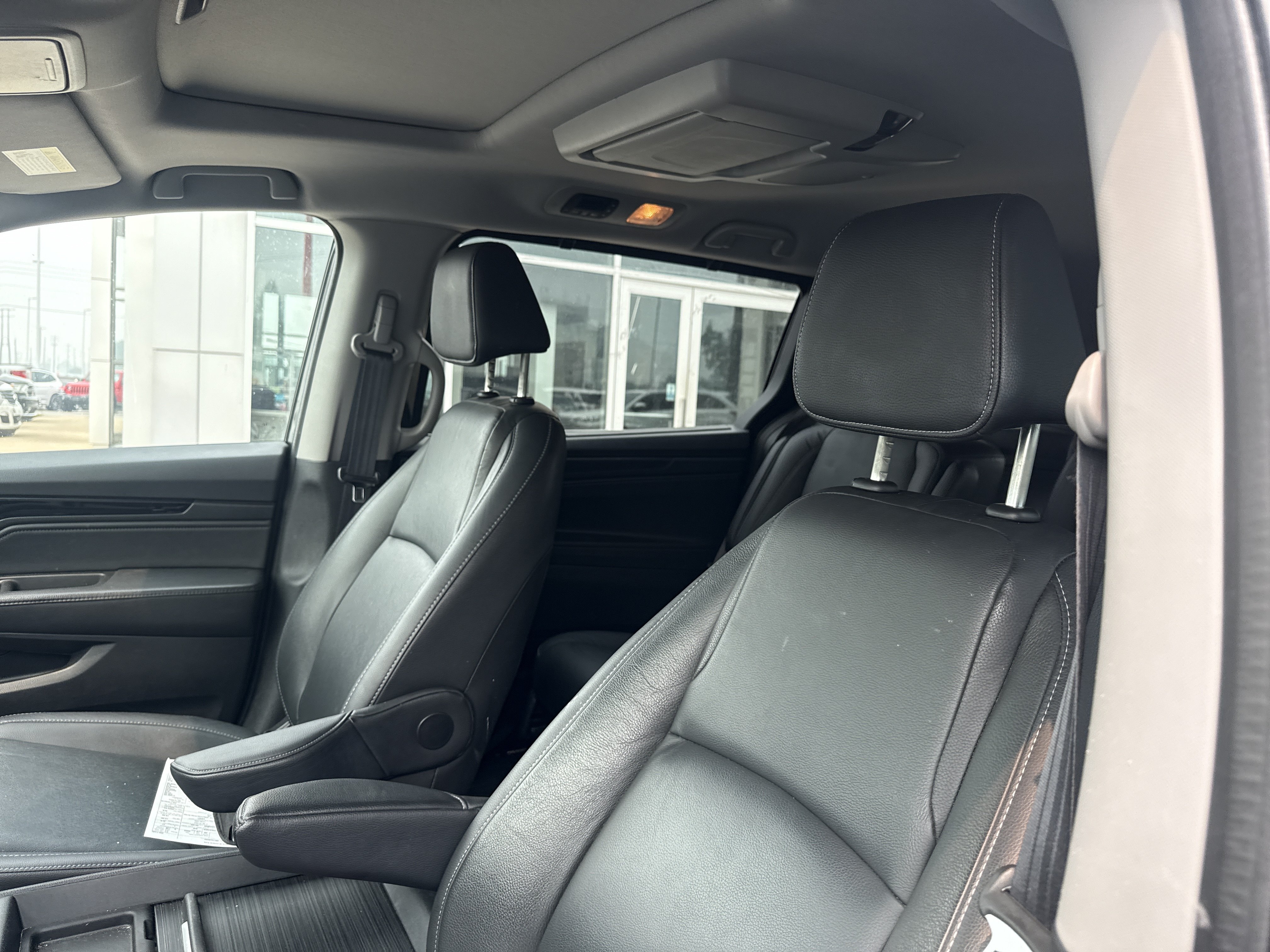 Used 2021 Honda Odyssey Touring image 7