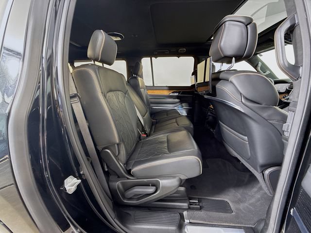 Used 2023 Jeep Grand Wagoneer L Series III w/ Rear Seat Video Group 1 AWD/4WD image 31