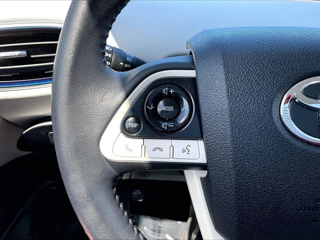Used 2018 Toyota Prius Three Touring FWD image 20
