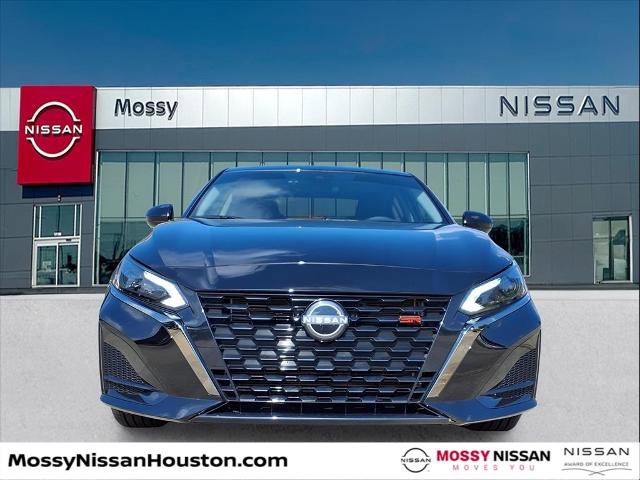 Certified 2025 Nissan Altima 2.5 SR w/ SR Premium Package image 2