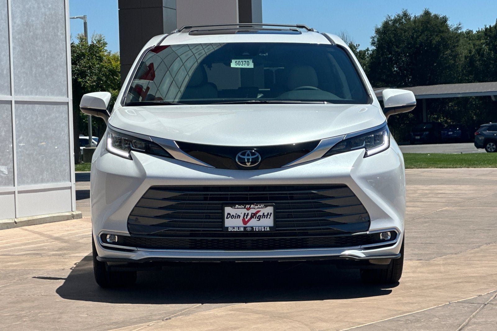 New 2026 Toyota Sienna Limited FWD image 10