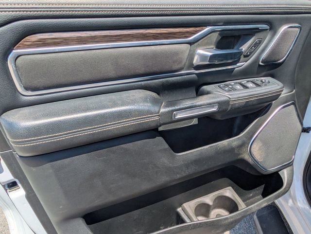 Used 2019 RAM 1500 Laramie AWD/4WD image 10