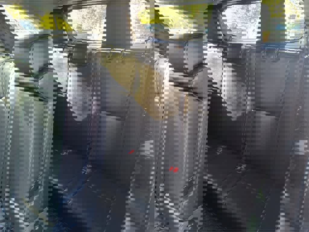 Used 2020 Toyota Highlander Limited image 24