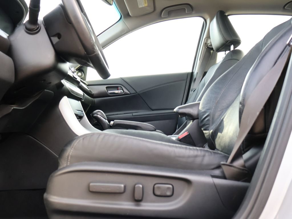 Used 2013 Honda Accord EX-L image 30