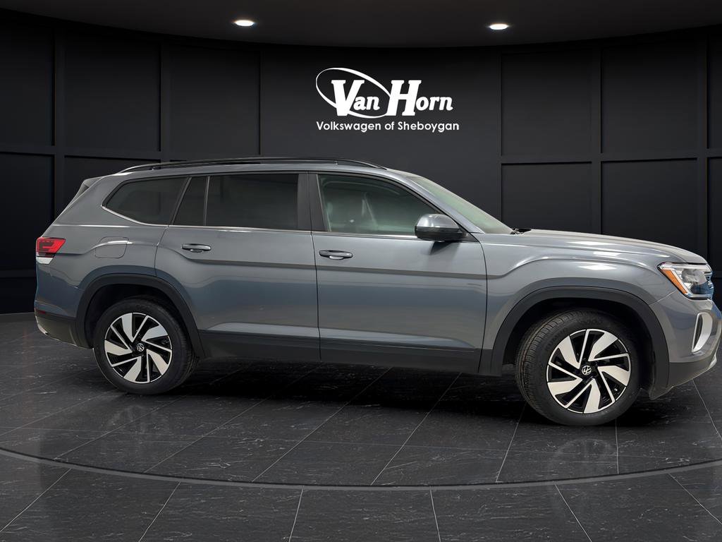 Used 2024 Volkswagen Atlas SE AWD/4WD image 8