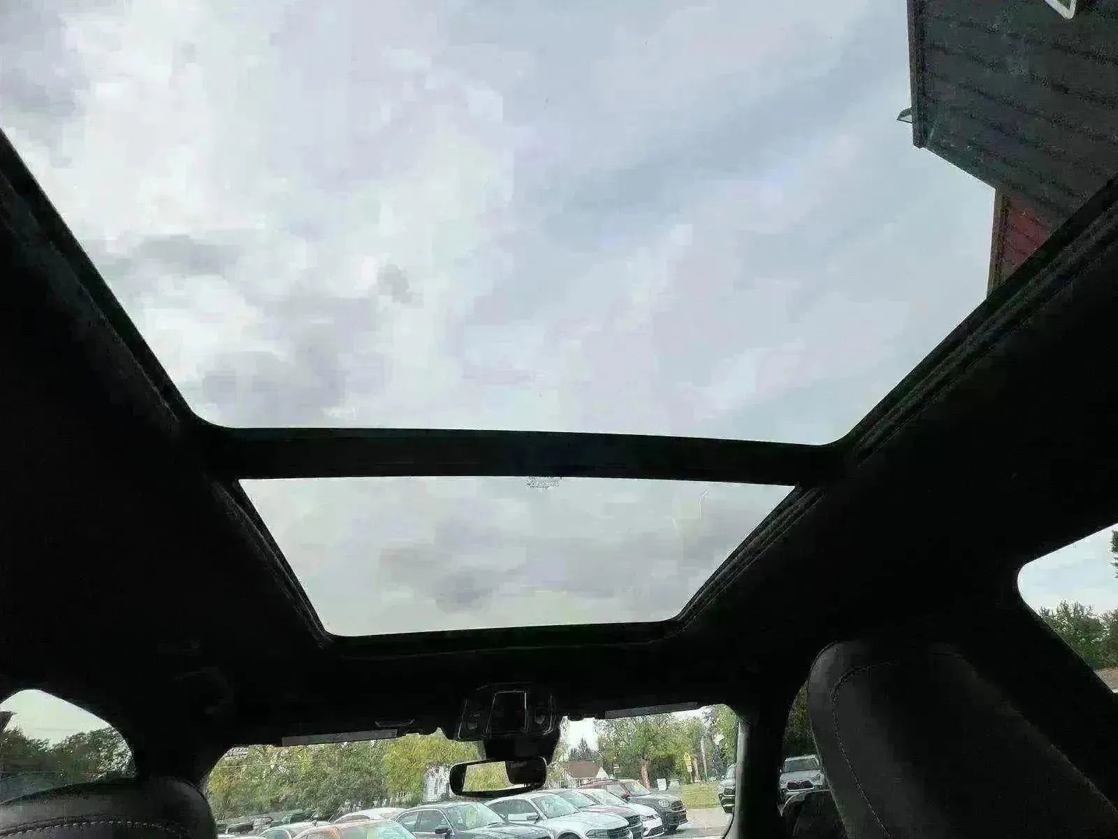 Used 2024 Jeep Grand Cherokee Limited 4xe image 21