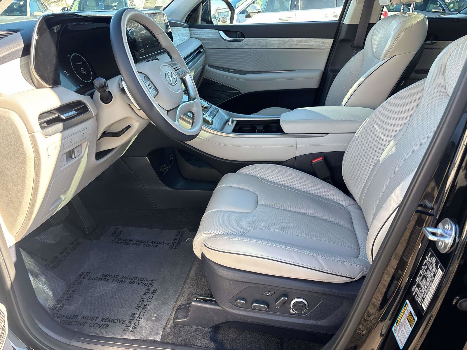 Used 2025 Hyundai Palisade Calligraphy AWD/4WD image 6