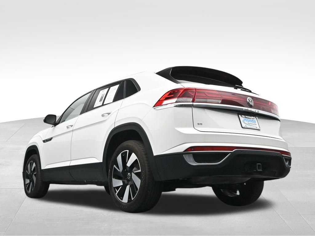 Used 2025 Volkswagen Atlas Cross Sport SE FWD image 39
