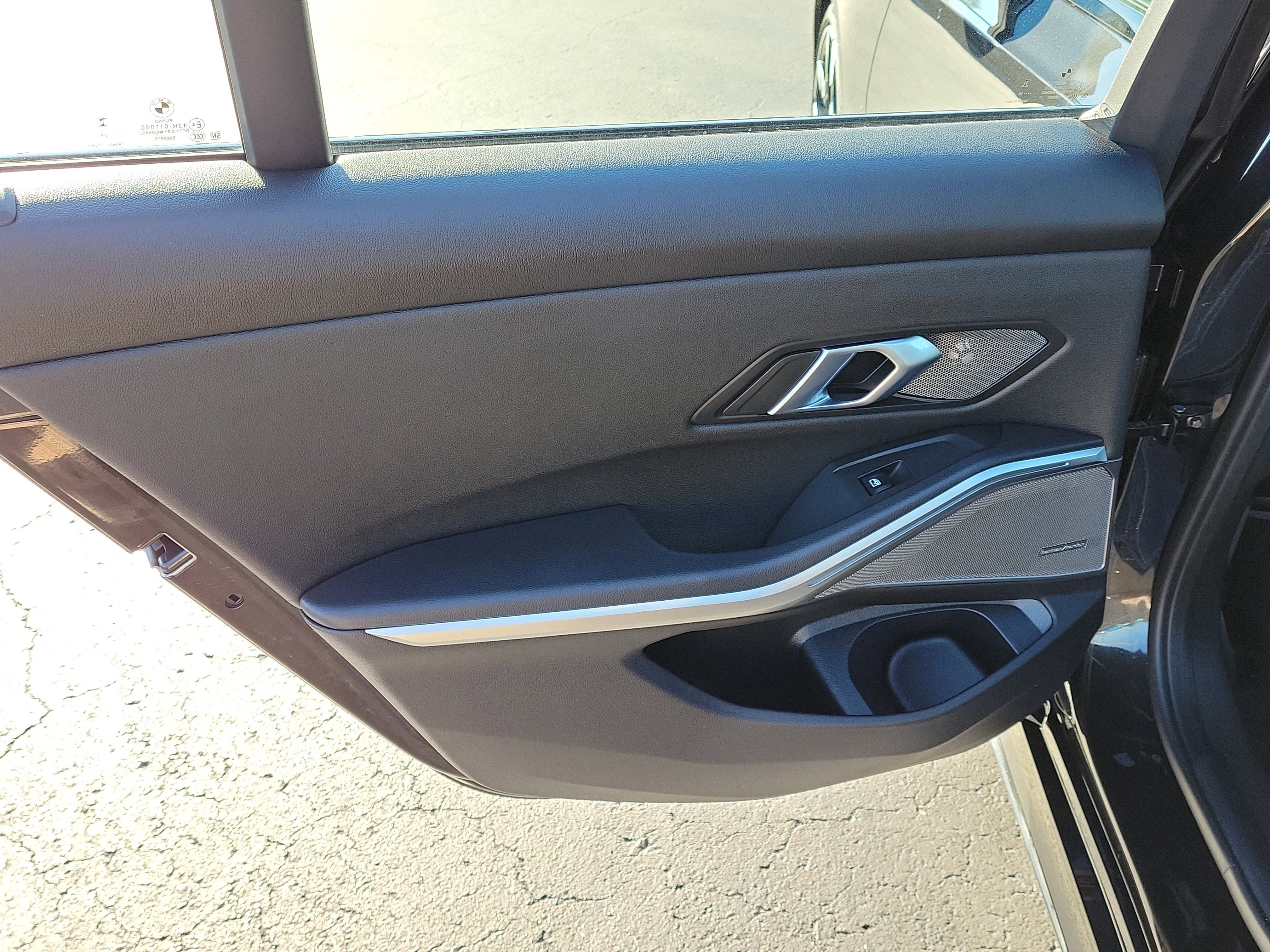 Used 2025 BMW M340i Sedan image 9