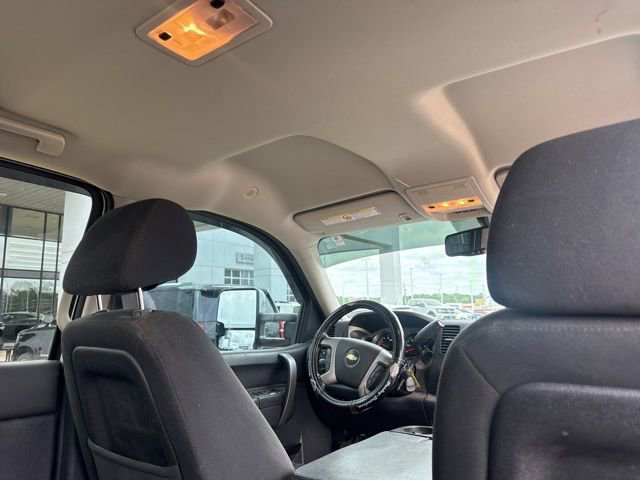 Used 2013 Chevrolet Silverado 2500 LT w/ Interior Plus Package AWD/4WD image 33