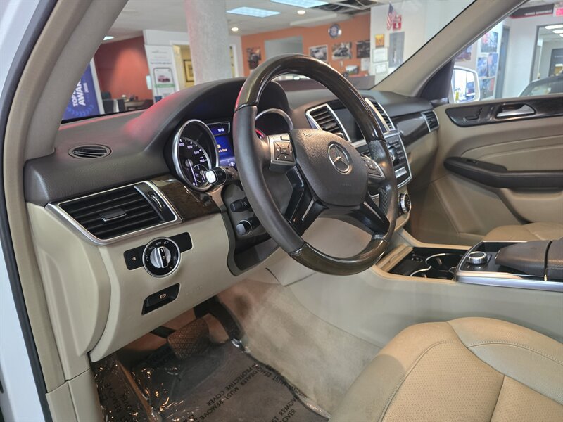 Used 2015 Mercedes-Benz ML 350 2WD w/ Premium 1 Package image 8
