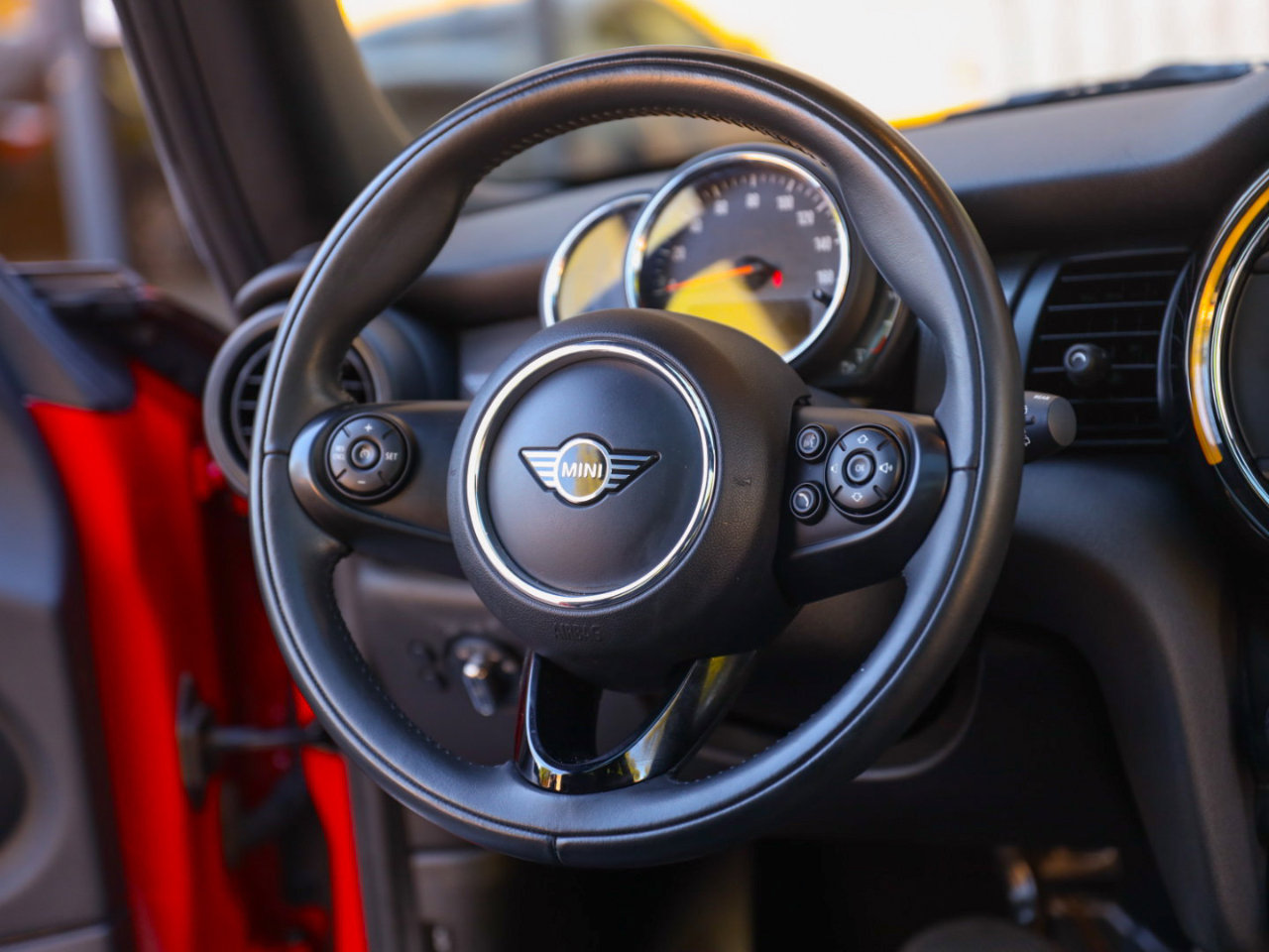 Used 2019 MINI Cooper 2-Door Hardtop image 34
