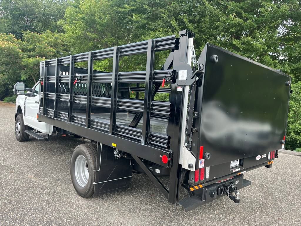 New 2025 Ford F350 XL image 24