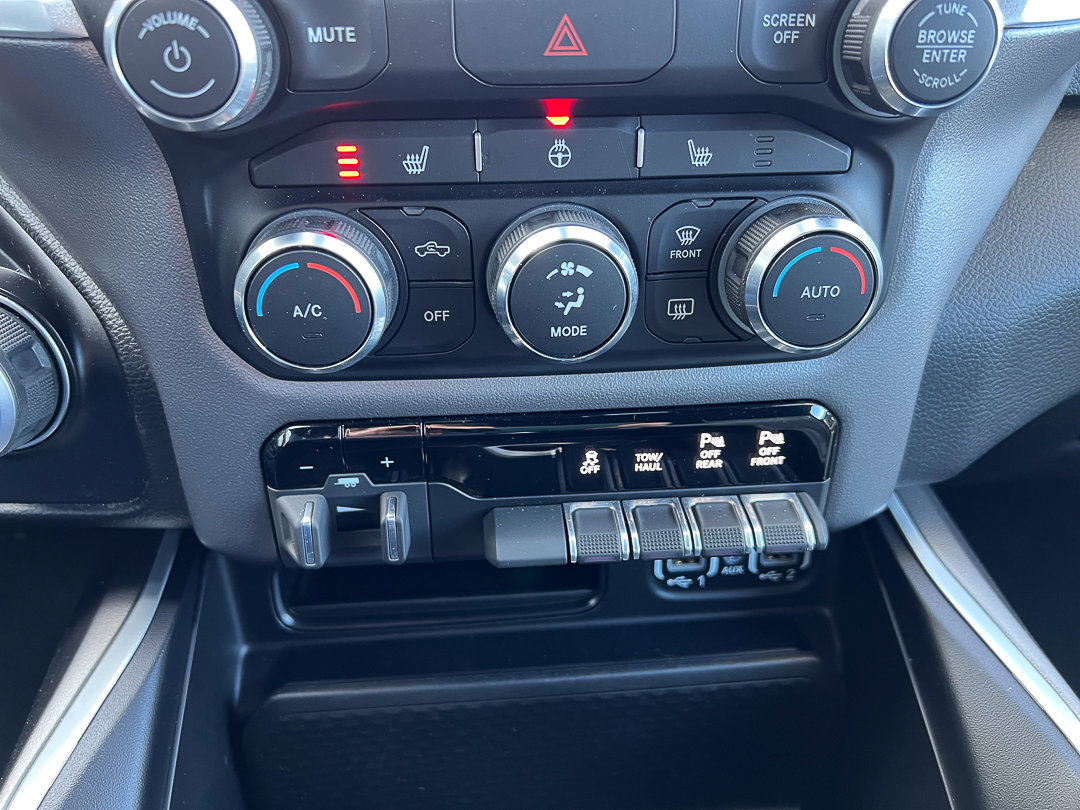 Used 2023 RAM 1500 Big Horn image 24