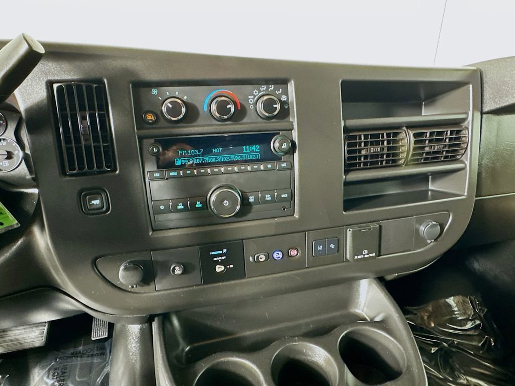 Used 2021 Chevrolet Express 2500 w/ Driver Convenience Package image 11