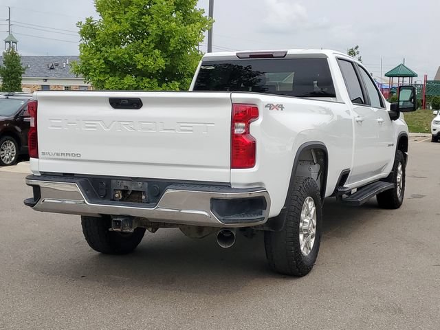 Used 2023 Chevrolet Silverado 2500 LT AWD/4WD image 4