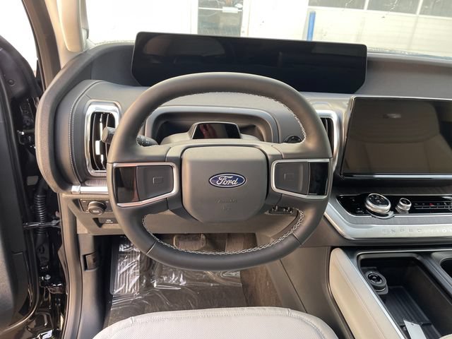 New 2026 Ford Expedition Platinum w/ Platinum Ultimate Package AWD/4WD image 13