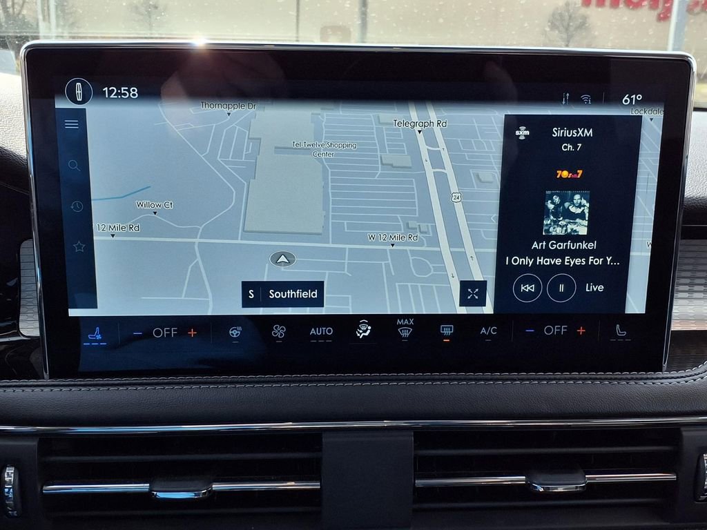 Used 2024 Lincoln Corsair Premiere w/ Equipment Group 101A image 18