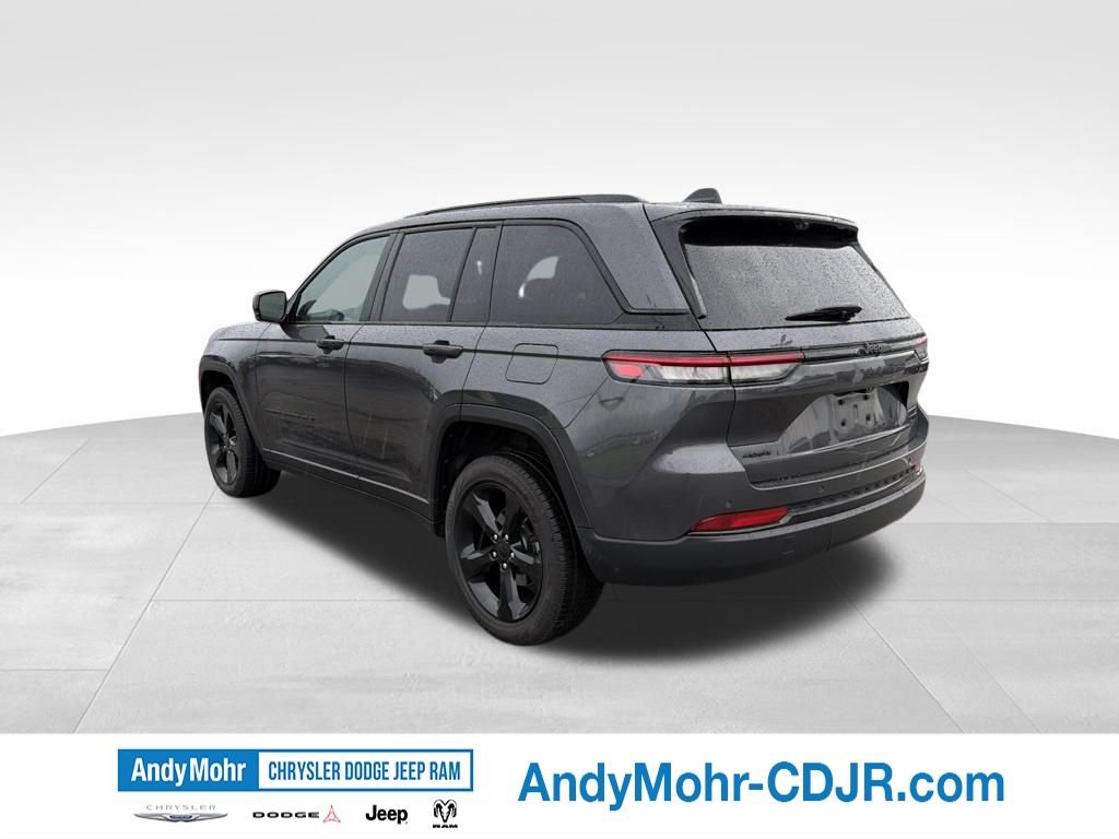 Used 2024 Jeep Grand Cherokee Limited w/ Luxury Tech Group II AWD/4WD image 5