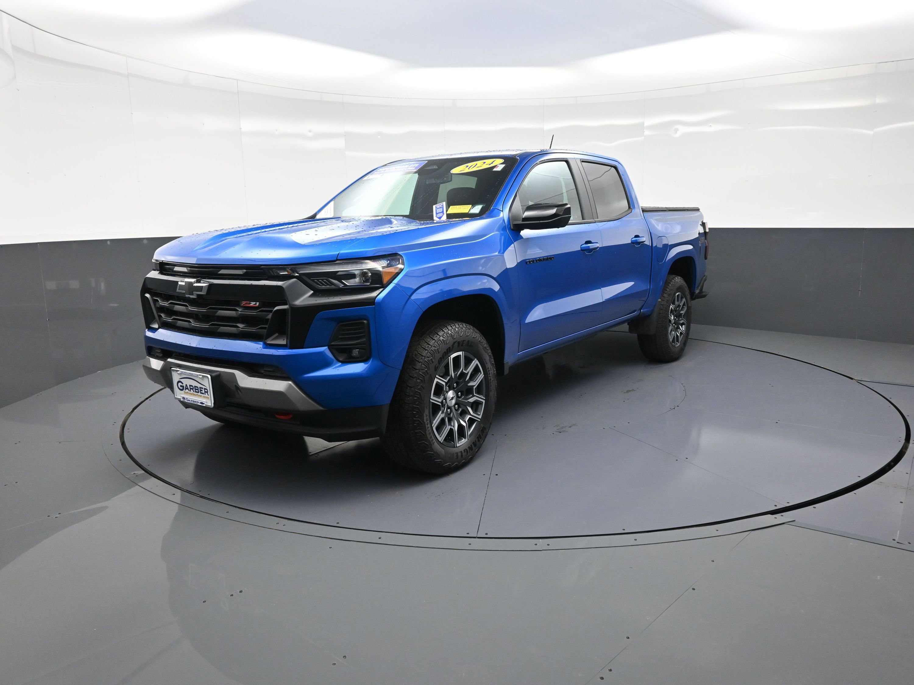 Used 2024 Chevrolet Colorado Z71 w/ Z71 Convenience Package 2 image 7