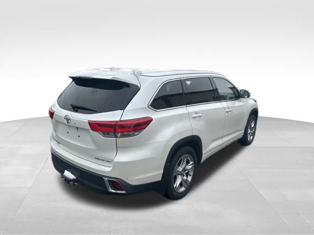Used 2017 Toyota Highlander Limited AWD/4WD image 19