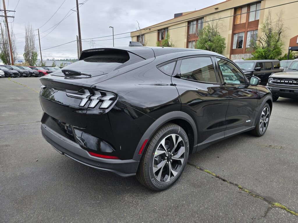 New 2026 Ford Mustang Mach-E Select RWD image 5