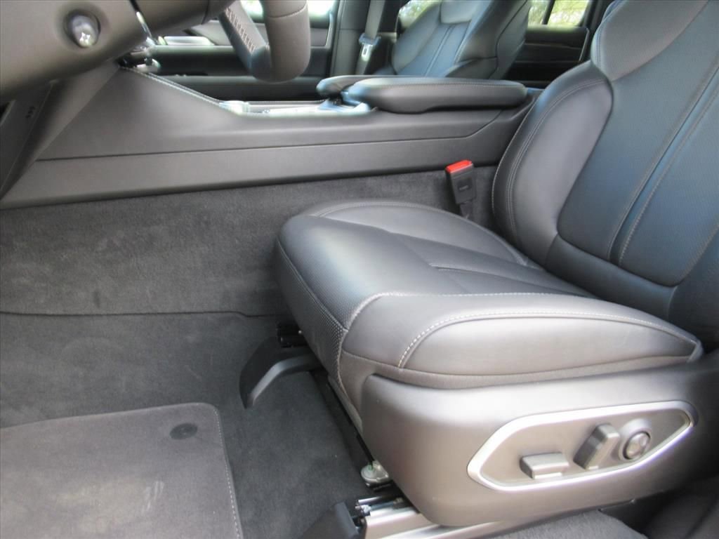 New 2026 Jeep Grand Wagoneer Limited w/ Premium Group II image 15