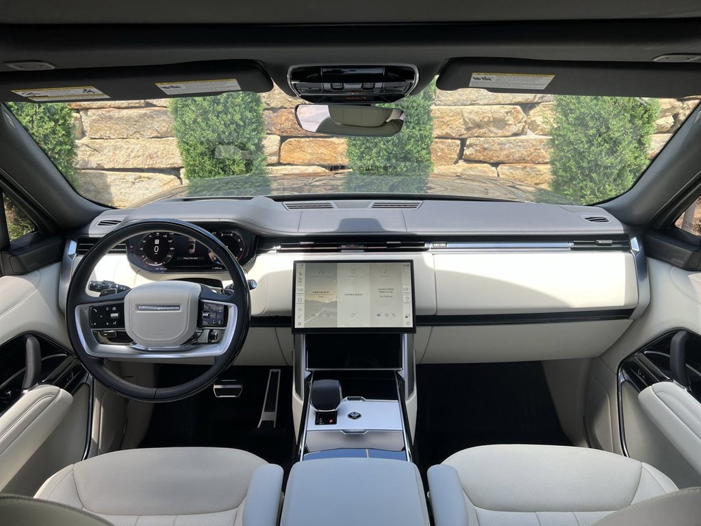 Certified 2026 Land Rover Range Rover SE AWD/4WD image 12