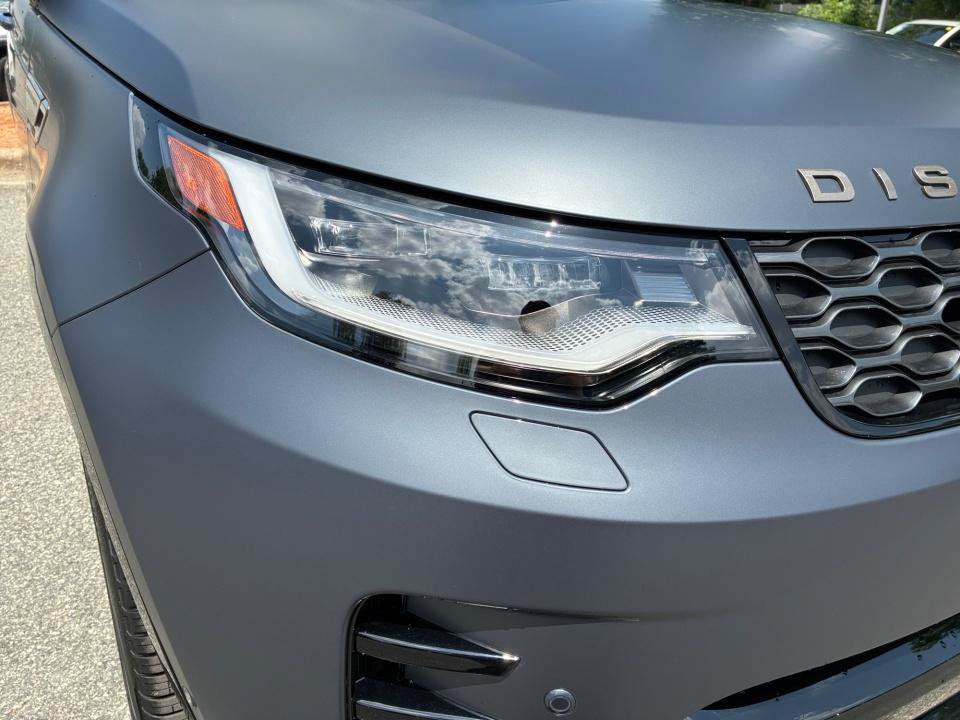 New 2026 Land Rover Discovery Limited Edition AWD/4WD image 24