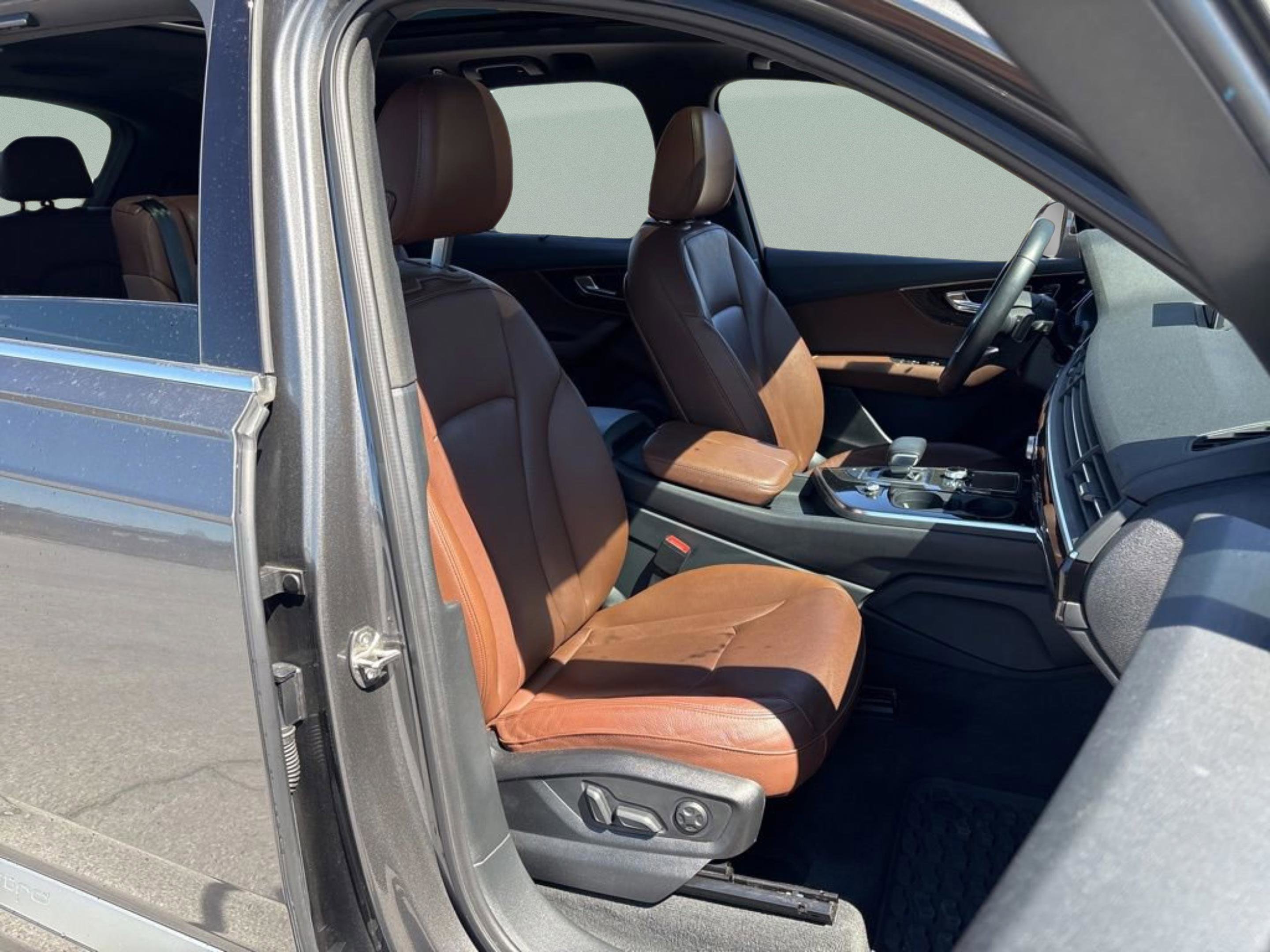 Used 2019 Audi Q7 3.0T Prestige w/ Prestige Package image 10