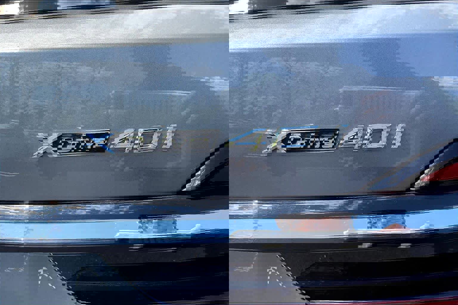 Used 2024 BMW X7 xDrive40i w/ Climate Comfort Package image 9