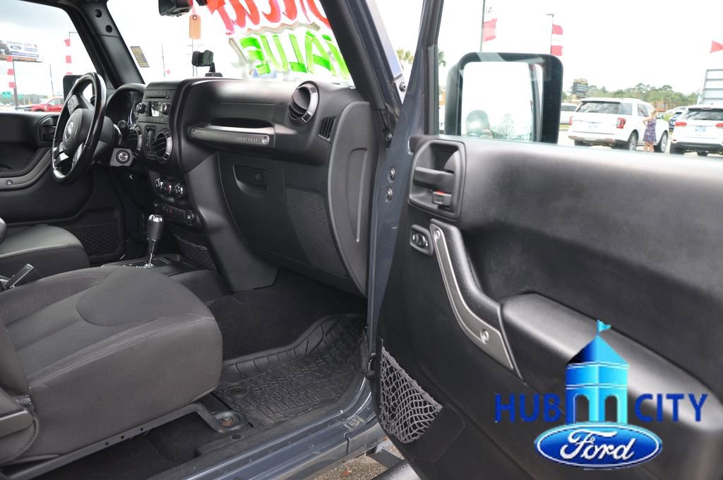 Used 2018 Jeep Wrangler Unlimited Sport S image 17