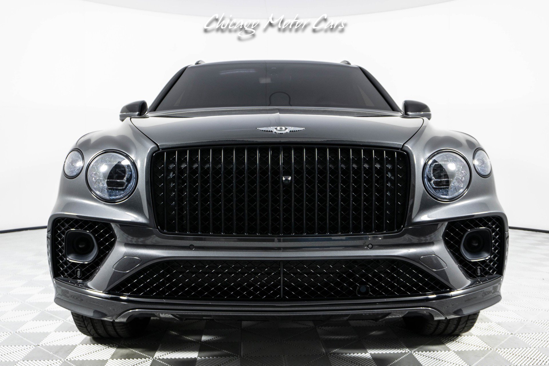 Used 2023 Bentley Bentayga Extended Wheelbase image 4