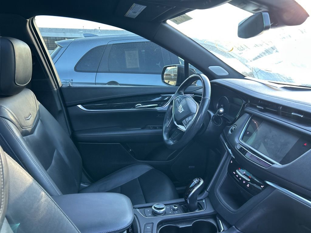 Used 2020 Cadillac XT5 Premium Luxury AWD/4WD image 11