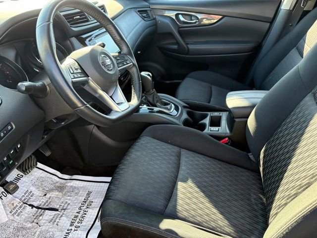 Used 2020 Nissan Rogue SV image 13