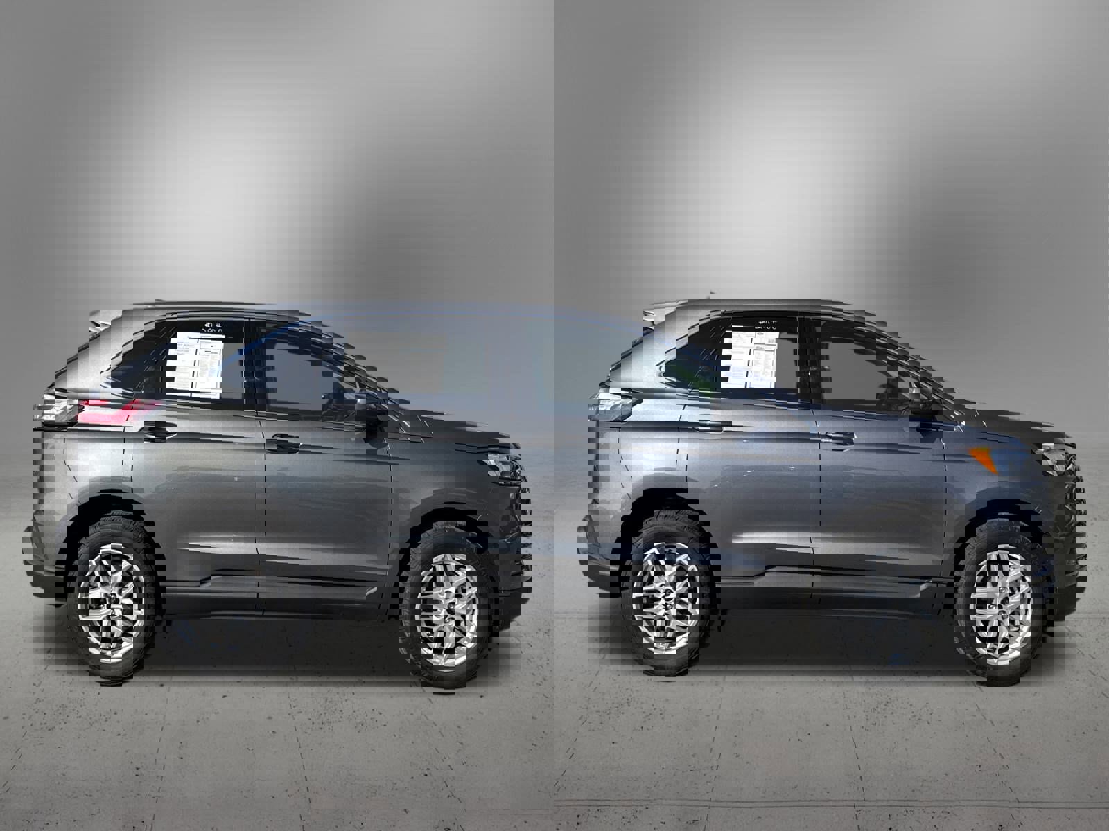 Used 2024 Ford Edge SEL image 5