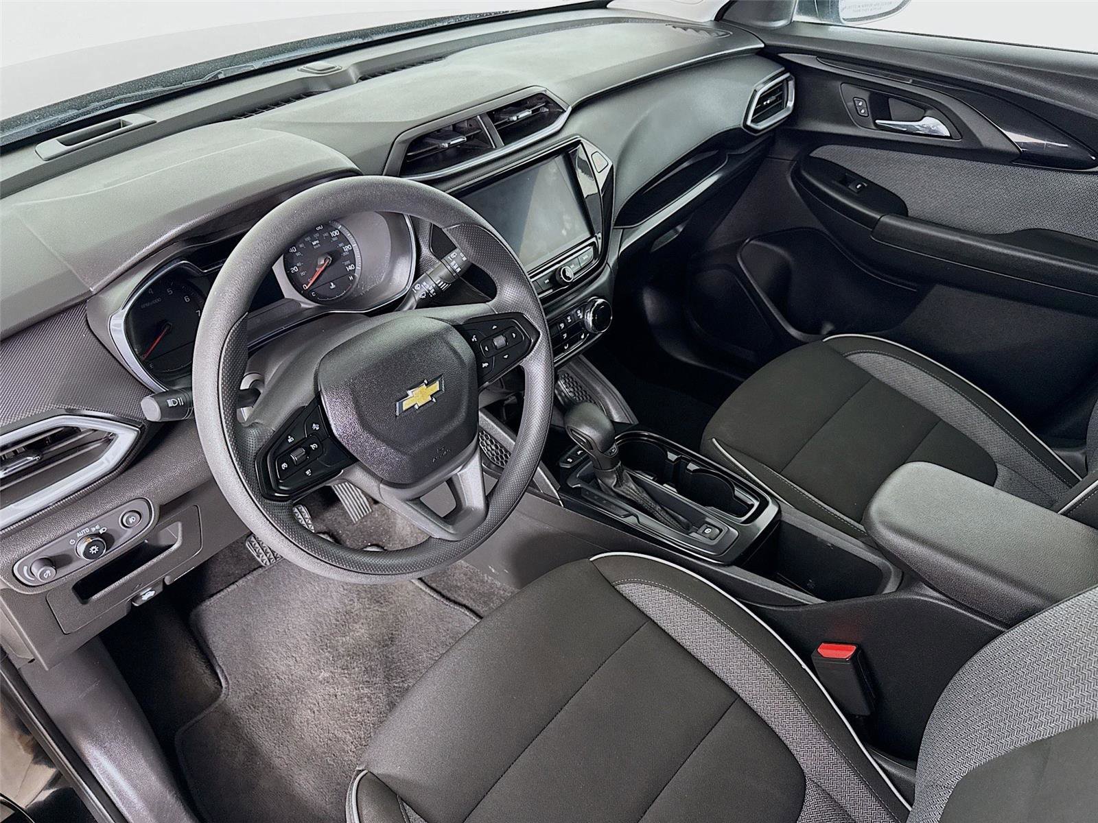 Used 2023 Chevrolet TrailBlazer LT w/ Convenience Package image 10