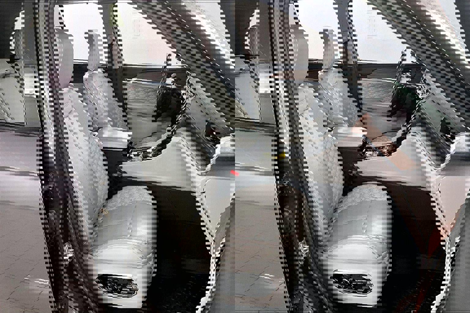 Used 2022 Jeep Grand Cherokee Summit w/ Adv Protech Group IV image 29