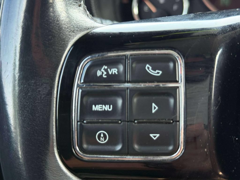 Used 2015 Jeep Wrangler Unlimited Sahara w/ Dual Top Group AWD/4WD image 25