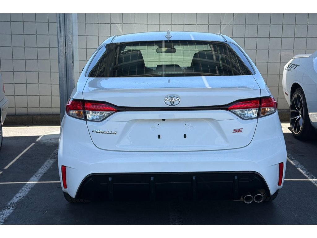Used 2026 Toyota Corolla SE FWD image 6