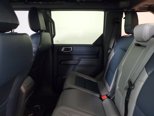 Used 2024 Ford Bronco Outer Banks AWD/4WD image 10