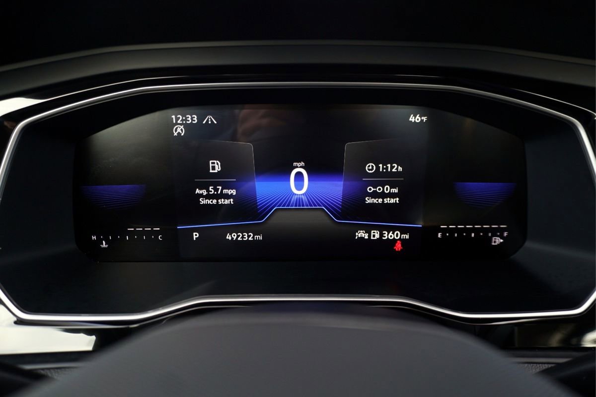 Used 2024 Volkswagen Jetta SE image 28