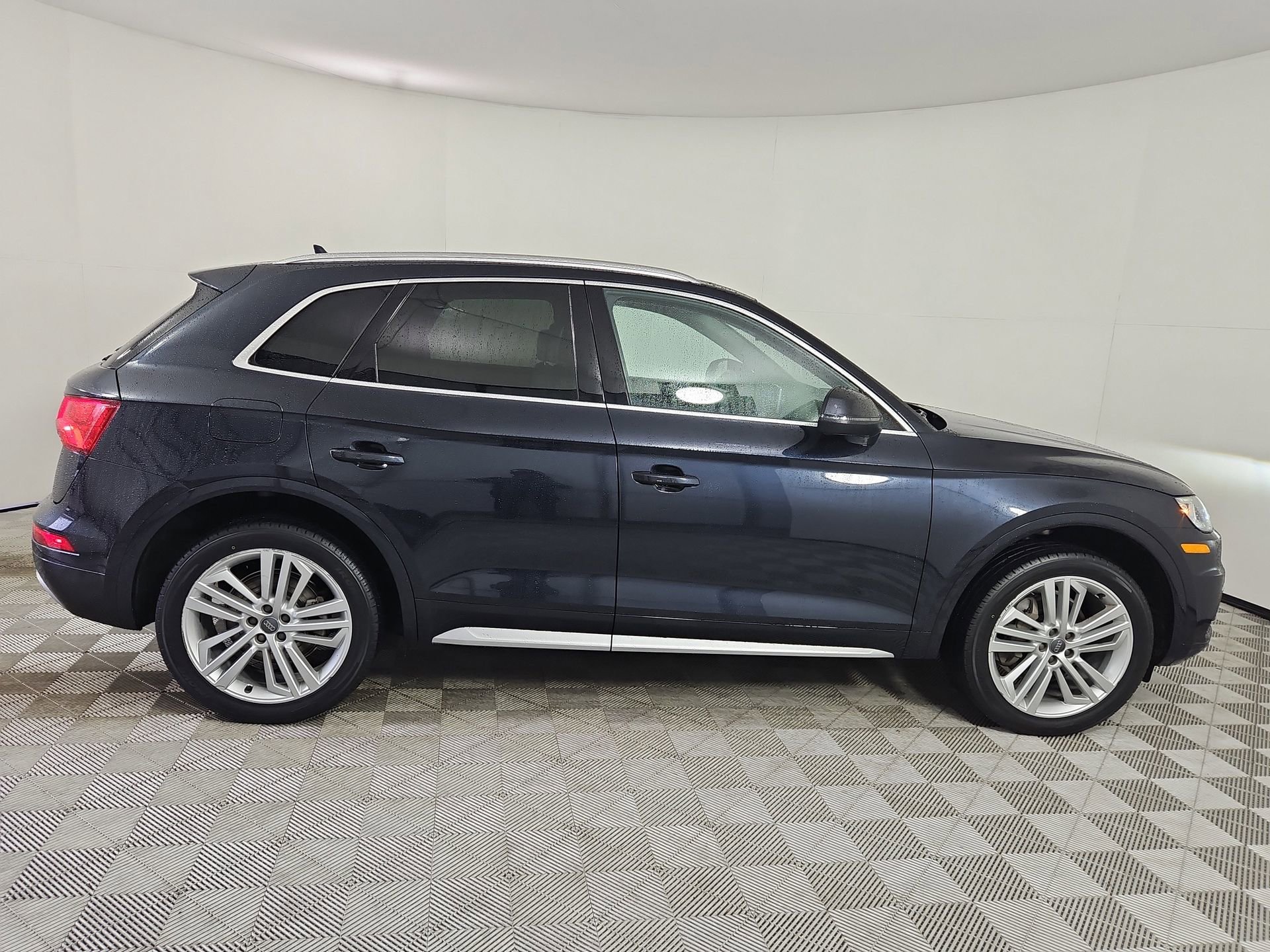 Used 2018 Audi Q5 2.0T Premium Plus w/ Premium Plus Package image 8
