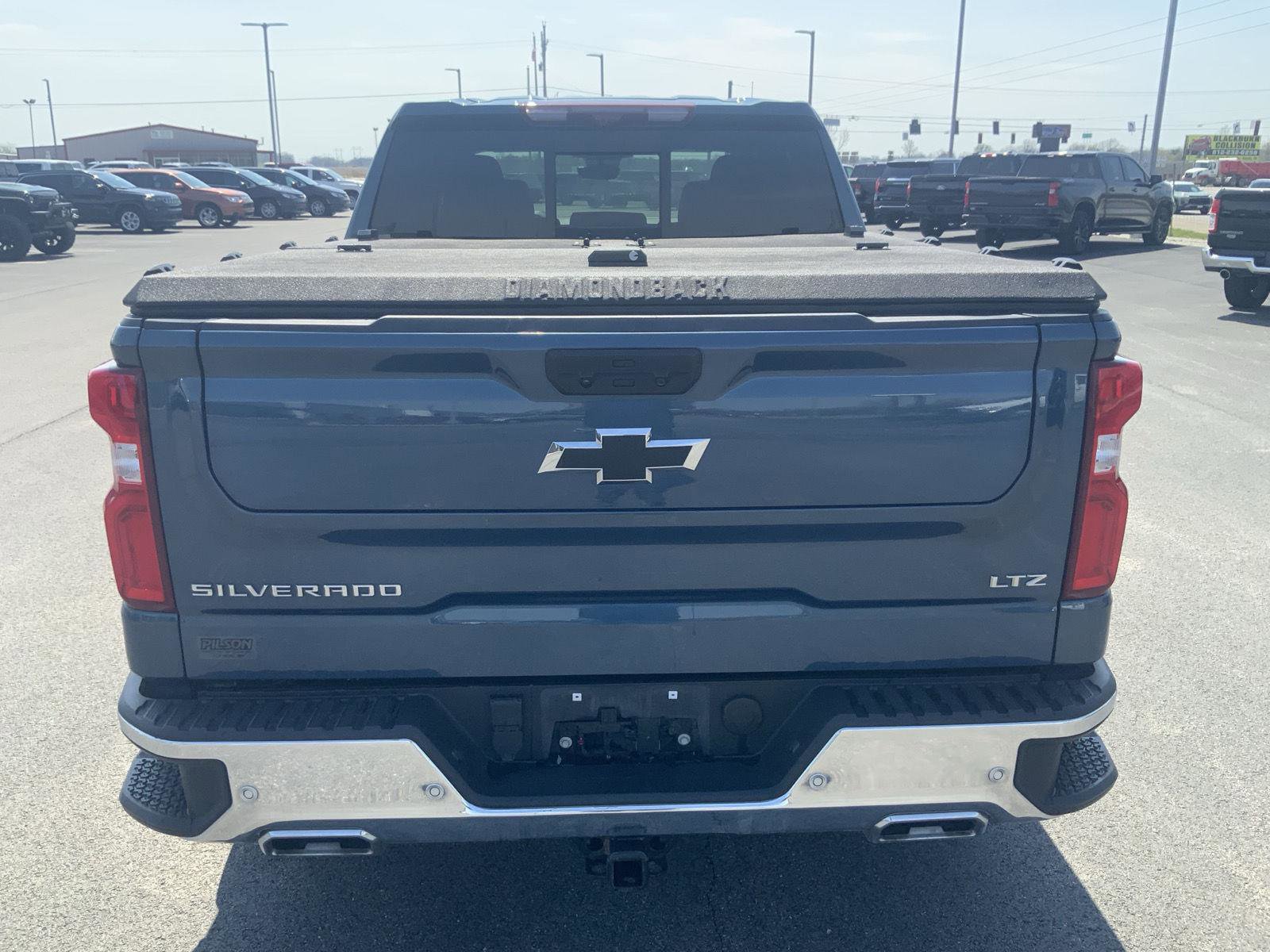 Used 2024 Chevrolet Silverado 1500 LTZ w/ LTZ Premium Package image 9