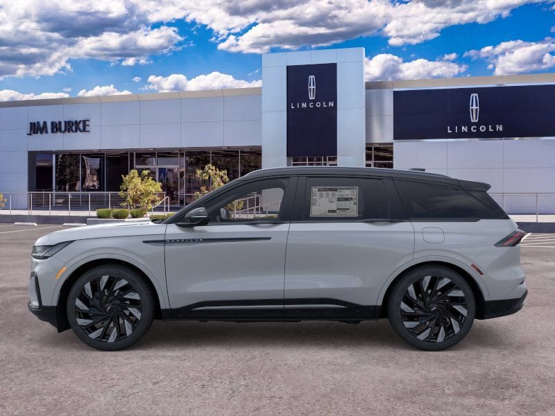 New 2026 Lincoln Nautilus Reserve w/ Jet Appearance Package AWD/4WD image 3