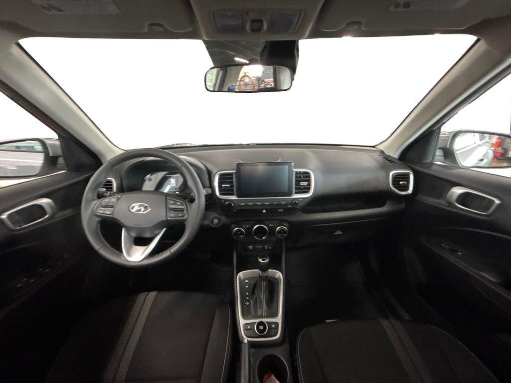 New 2026 Hyundai Venue SEL FWD image 9