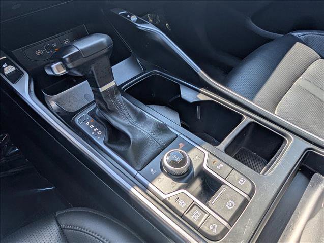 Used 2024 Kia Sorento S image 12